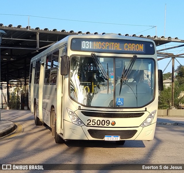Viação Castelo Branco 25009 na cidade de Curitiba, Paraná, Brasil, por Everton S de Jesus. Número da foto: #12303825.