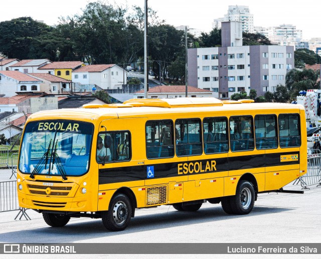 Iveco IVECO na cidade de São Paulo, São Paulo, Brasil, por Luciano Ferreira da Silva. Número da foto: #12304568.