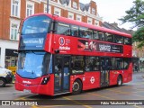 Metroline WDE2868 na cidade de London, Greater London, Inglaterra, por Fábio Takahashi Tanniguchi. Número da foto: #12304206.