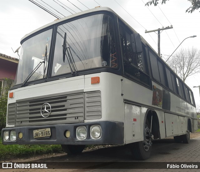 Ônibus Particulares 9165 na cidade de Rio Grande, Rio Grande do Sul, Brasil, por Fábio Oliveira. Número da foto: #12306767.