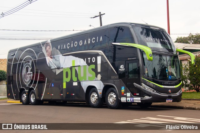 Viação Garcia 88069 na cidade de Toledo, Paraná, Brasil, por Flávio Oliveira. Número da foto: #12309872.