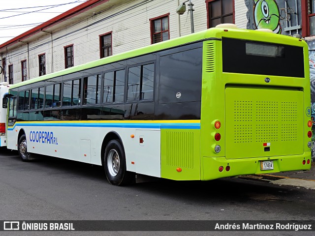 Coopepar RL 09 na cidade de Cartago, Cartago, Costa Rica, por Andrés Martínez Rodríguez. Número da foto: #12309787.