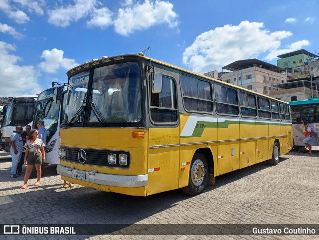 Ônibus Particulares 2393 na cidade de Juiz de Fora, Minas Gerais, Brasil, por Gustavo Coutinho. Número da foto: #12310682.