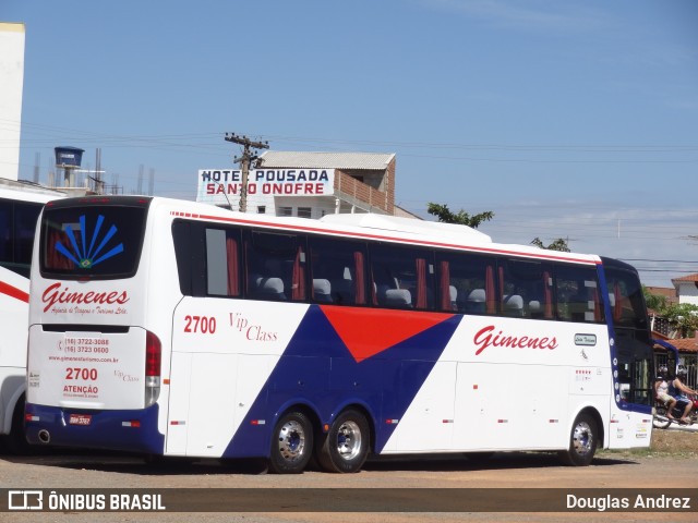 Gimenes Turismo 2700 na cidade de Trindade, Goiás, Brasil, por Douglas Andrez. Número da foto: #12314477.
