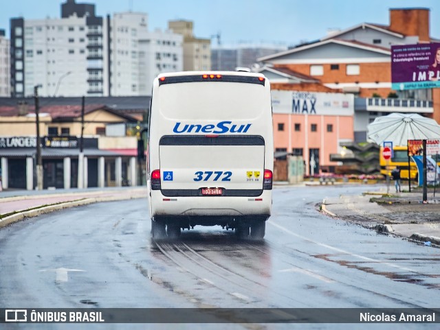 Unesul de Transportes 3772 na cidade de Capão da Canoa, Rio Grande do Sul, Brasil, por Nicolas Amaral. Número da foto: #12315944.