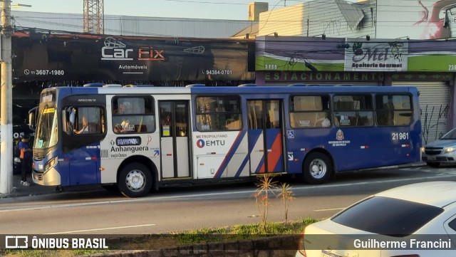 Viação Osasco 21.961 na cidade de Osasco, São Paulo, Brasil, por Guilherme Francini. Número da foto: #12315368.