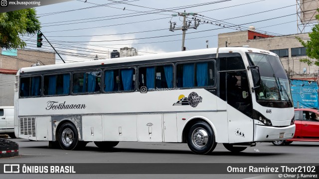 Autobuses Teotihuacan 445 na cidade de Gustavo A. Madero, Ciudad de México, México, por Omar Ramírez Thor2102. Número da foto: #12375740.