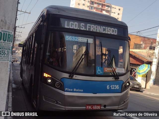 Viação Grajaú S.A. 6 1236 na cidade de São Paulo, São Paulo, Brasil, por Rafael Lopes de Oliveira. Número da foto: #12372989.