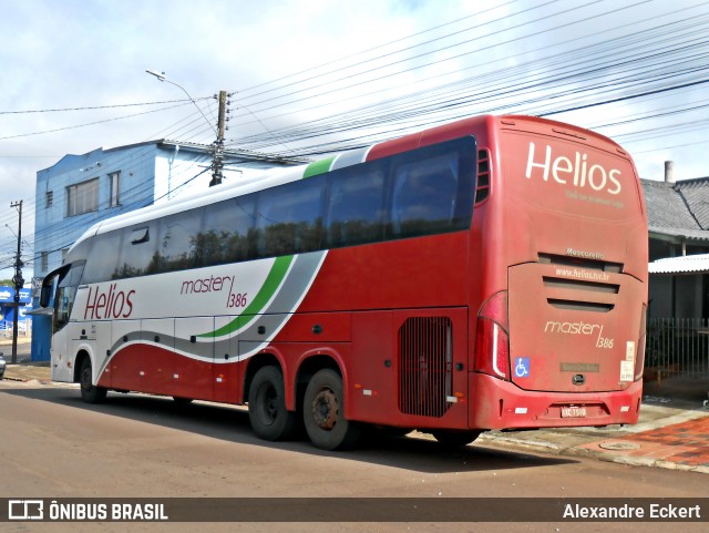 Helios Coletivos e Cargas 386 na cidade de Carazinho, Rio Grande do Sul, Brasil, por Alexandre Eckert. Número da foto: #12374230.