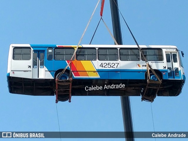 Novix Bus 42527 na cidade de Duque de Caxias, Rio de Janeiro, Brasil, por Calebe Andrade. Número da foto: #12375687.