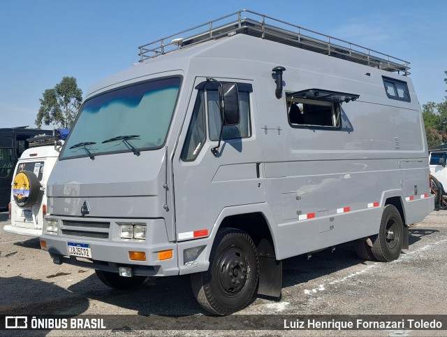 Motorhomes IBJ5292 na cidade de São Paulo, São Paulo, Brasil, por Luiz Henrique Fornazari Toledo. Número da foto: #12374553.