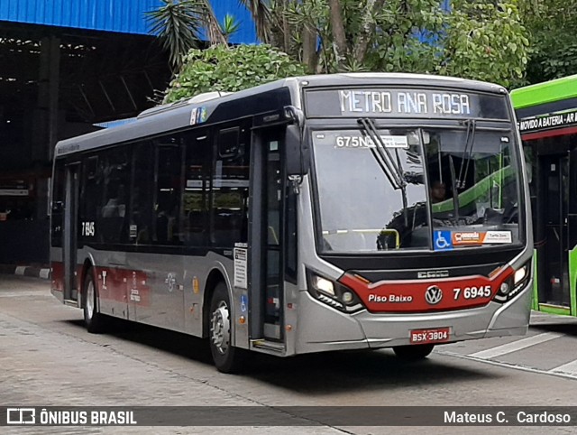 Viação Gatusa Transportes Urbanos 7 6945 na cidade de São Paulo, São Paulo, Brasil, por Mateus C.  Cardoso. Número da foto: #12398022.