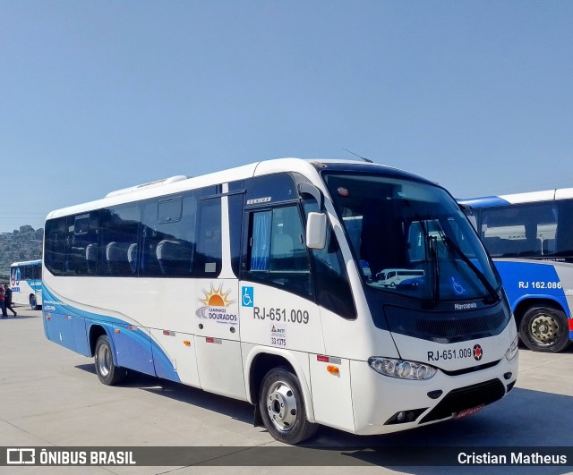Caminhos Dourados Fretamento e Aluguel de Veículos RJ 651.009 na cidade de Duque de Caxias, Rio de Janeiro, Brasil, por Cristian Matheus. Número da foto: #12397436.