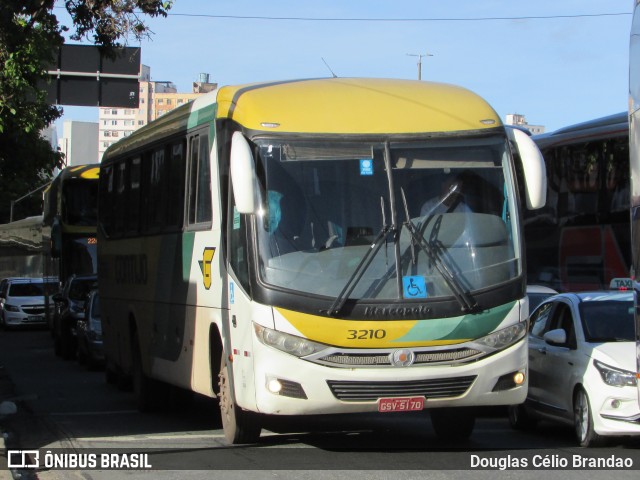 Empresa Gontijo de Transportes 3210 na cidade de Belo Horizonte, Minas Gerais, Brasil, por Douglas Célio Brandao. Número da foto: #12401520.
