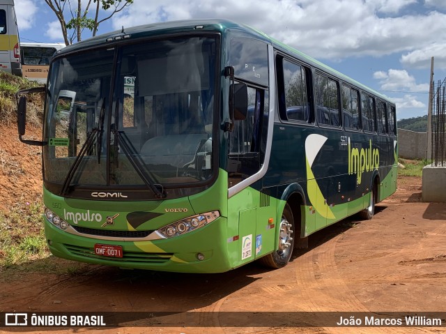 Impulso Turismo e Transportes 560 na cidade de Leandro Ferreira, Minas Gerais, Brasil, por João Marcos William. Número da foto: #12399626.