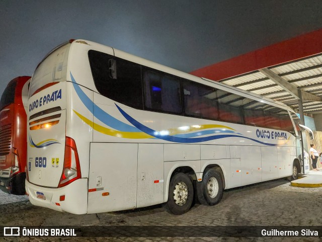 Viação Ouro e Prata 680 na cidade de Pariquera-Açu, São Paulo, Brasil, por Guilherme Silva. Número da foto: #12401502.