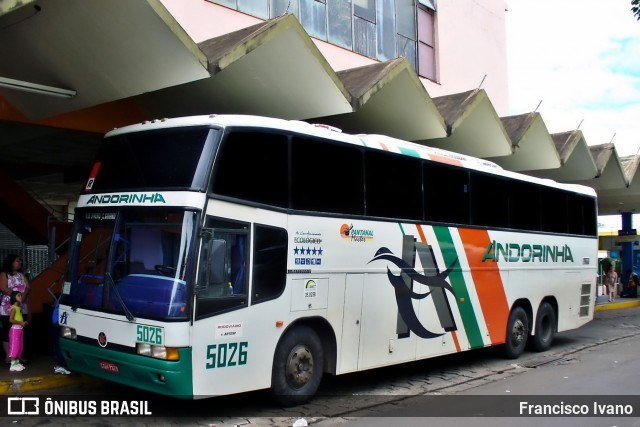 Empresa de Transportes Andorinha 5026 na cidade de Campo Grande, Mato Grosso do Sul, Brasil, por Francisco Ivano. Número da foto: #12401545.
