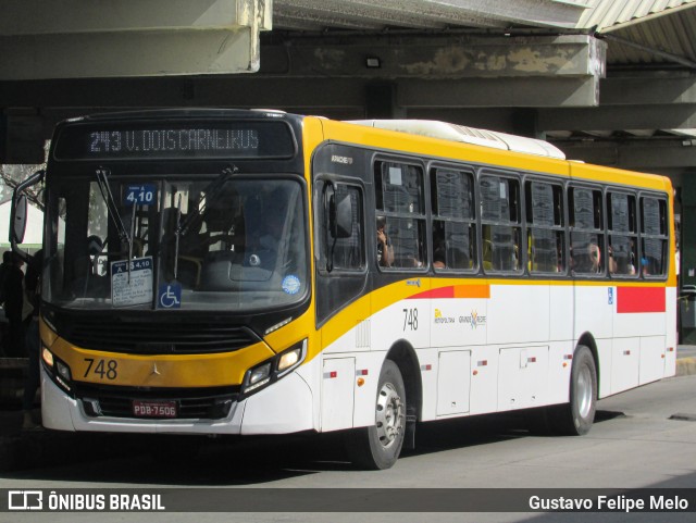 Empresa Metropolitana 748 na cidade de Recife, Pernambuco, Brasil, por Gustavo Felipe Melo. Número da foto: #12399455.