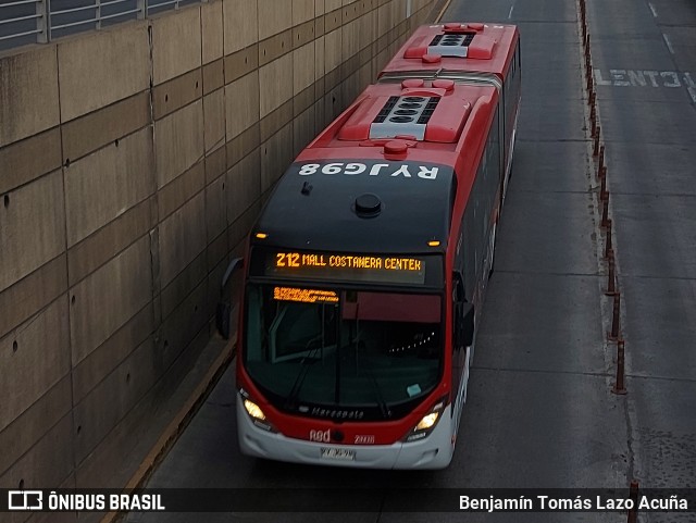 Subus 9835 na cidade de Providencia, Santiago, Metropolitana de Santiago, Chile, por Benjamín Tomás Lazo Acuña. Número da foto: #12400730.