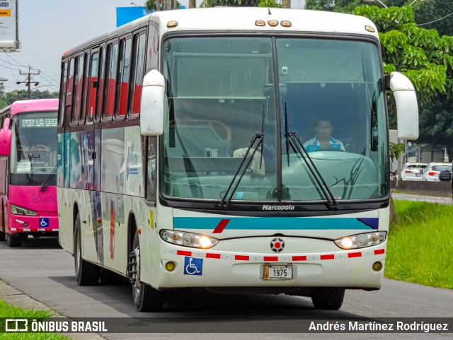 Empresa Mepe 67 na cidade de La Uruca, San José, San José, Costa Rica, por Andrés Martínez Rodríguez. Número da foto: #12401304.