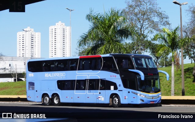 Real Expresso 11916 na cidade de Londrina, Paraná, Brasil, por Francisco Ivano. Número da foto: #12404324.
