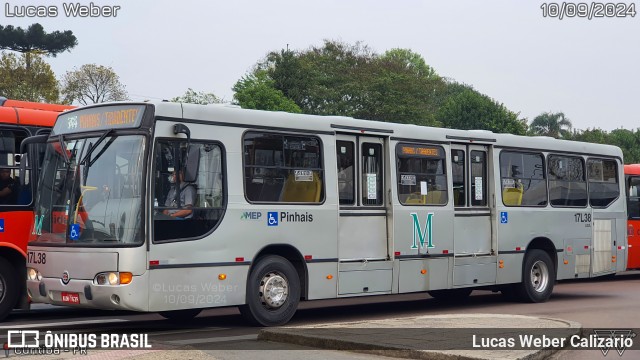 Expresso Azul 17L38 na cidade de Curitiba, Paraná, Brasil, por Lucas Weber Calizario. Número da foto: #12402007.