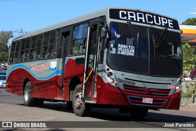 Empresa de Transporte La Caacupeña S.A. 066 na cidade de San Lorenzo, Central, Paraguai, por José Paredes. Número da foto: #12404180.