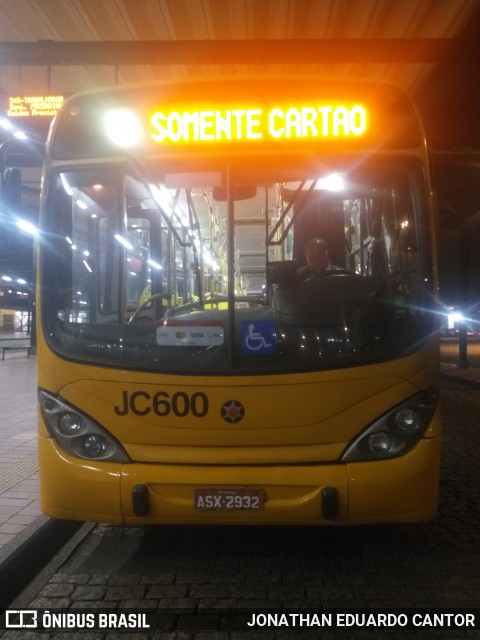 Expresso Azul JC600 na cidade de Curitiba, Paraná, Brasil, por JONATHAN EDUARDO CANTOR. Número da foto: #12404693.