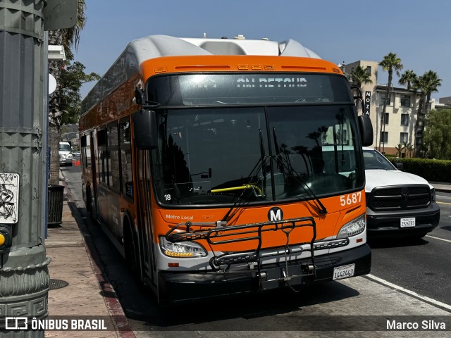 LACMTA - Los Angeles County Metropolitan Transportation Authority 5687 na cidade de Los Angeles, California, Estados Unidos, por Marco Silva. Número da foto: #12409013.