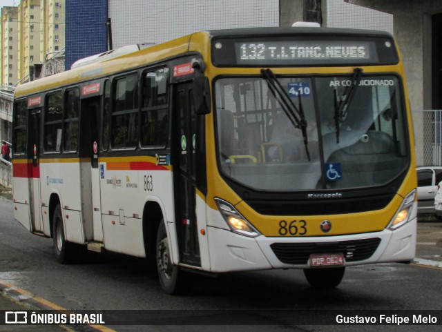 Empresa Metropolitana 863 na cidade de Recife, Pernambuco, Brasil, por Gustavo Felipe Melo. Número da foto: #12409112.