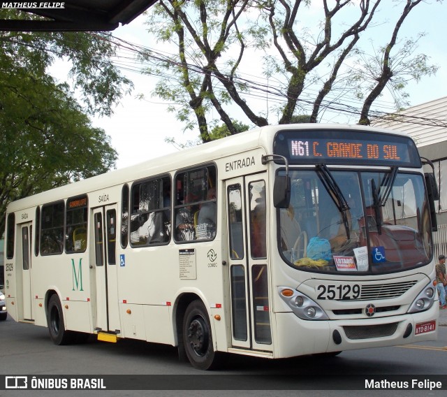 Viação Castelo Branco 25129 na cidade de Curitiba, Paraná, Brasil, por Matheus Felipe. Número da foto: #12409001.