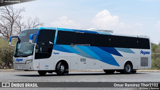 Pegasso 5040 na cidade de San Juan del Río, Querétaro, México, por Omar Ramírez Thor2102. Número da foto: #12407383.