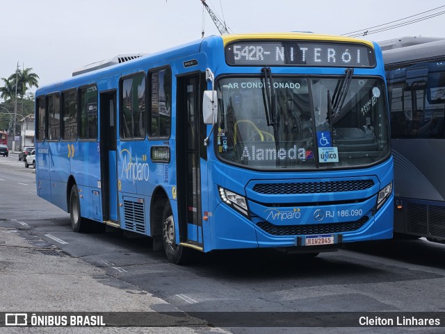 Viação Nossa Senhora do Amparo RJ 186.090 na cidade de Niterói, Rio de Janeiro, Brasil, por Cleiton Linhares. Número da foto: #12410395.