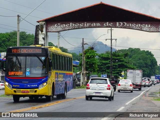 Auto Viação Reginas RJ 110.018 na cidade de Cachoeiras de Macacu, Rio de Janeiro, Brasil, por Richard Wagner. Número da foto: #12411148.