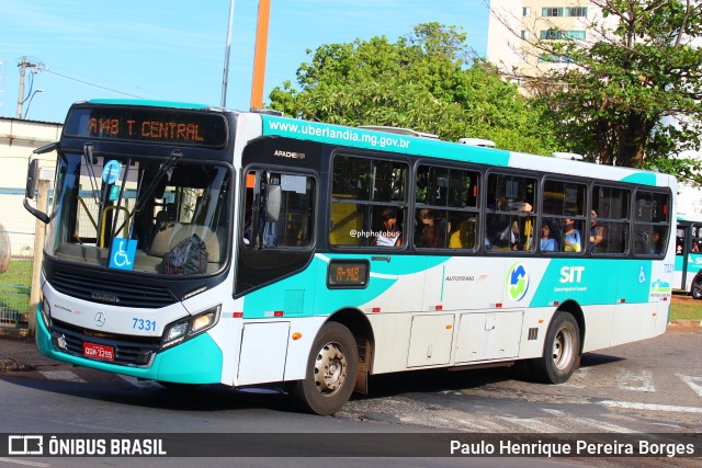 Autotrans Transportes Urbanos e Rodoviários 7331 na cidade de Uberlândia, Minas Gerais, Brasil, por Paulo Henrique Pereira Borges. Número da foto: #12410453.