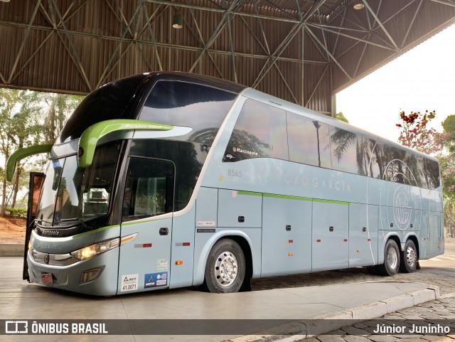 Viação Garcia 8565 na cidade de Bauru, São Paulo, Brasil, por Júnior Juninho. Número da foto: #12411504.