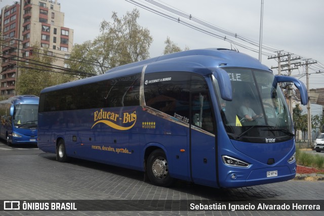 Educar Bus SDWY42 na cidade de Santiago, Santiago, Metropolitana de Santiago, Chile, por Sebastián Ignacio Alvarado Herrera. Número da foto: #12414372.