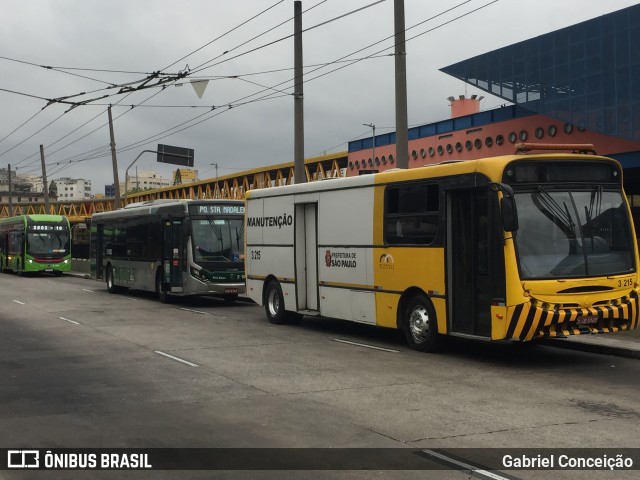 Viação Metrópole Paulista - Zona Leste 3 215 na cidade de São Paulo, São Paulo, Brasil, por Gabriel Conceição. Número da foto: #12413690.