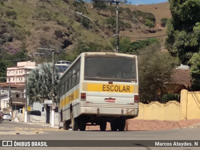 Escolares 8536 na cidade de Mimoso do Sul, Espírito Santo, Brasil, por Marcos Ataydes. N. Número da foto: #12412819.