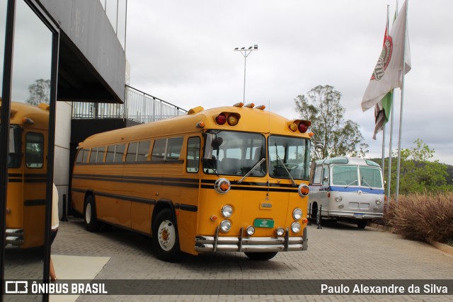 Ônibus Particulares 7E74 na cidade de São Roque, São Paulo, Brasil, por Paulo Alexandre da Silva. Número da foto: #12414229.