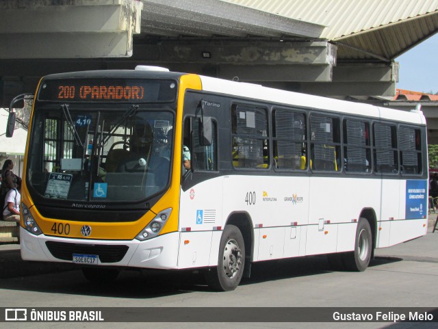 Empresa Metropolitana 400 na cidade de Recife, Pernambuco, Brasil, por Gustavo Felipe Melo. Número da foto: #12412637.