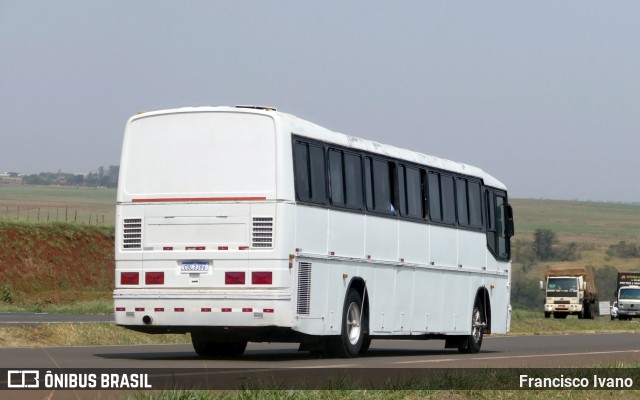 Ônibus Particulares 0001 na cidade de Ourinhos, São Paulo, Brasil, por Francisco Ivano. Número da foto: #12414780.