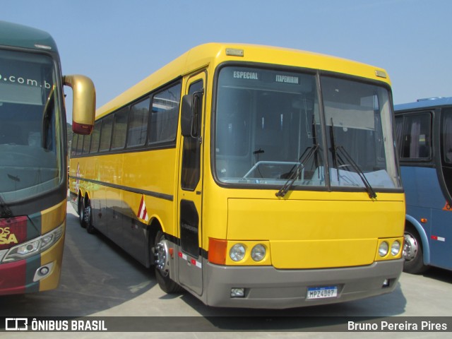 Associação de Preservação de Ônibus Clássicos 4387 na cidade de Duque de Caxias, Rio de Janeiro, Brasil, por Bruno Pereira Pires. Número da foto: #12415003.