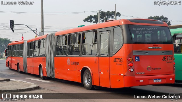 Expresso Azul JE703 na cidade de Curitiba, Paraná, Brasil, por Lucas Weber Calizario. Número da foto: #12415410.