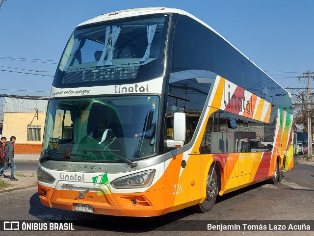 Buses Linatal 226 na cidade de Estación Central, Santiago, Metropolitana de Santiago, Chile, por Benjamín Tomás Lazo Acuña. Número da foto: #12417739.