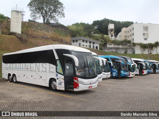 Auto Viação Catarinense 3307 na cidade de Florianópolis, Santa Catarina, Brasil, por Danilo Marcelo Silva. Número da foto: #12416163.