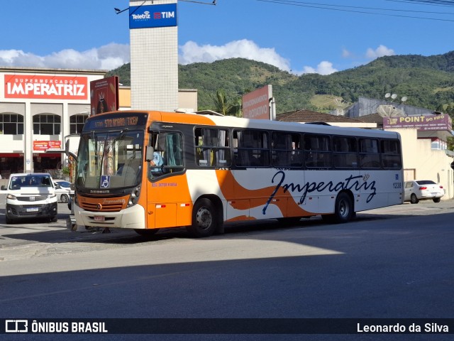 Auto Viação Imperatriz 1238 na cidade de Santo Amaro da Imperatriz, Santa Catarina, Brasil, por Leonardo da Silva. Número da foto: #12416948.