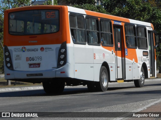 Expresso Nossa Senhora da Glória B06098 na cidade de Nova Iguaçu, Rio de Janeiro, Brasil, por Augusto César. Número da foto: #12417603.