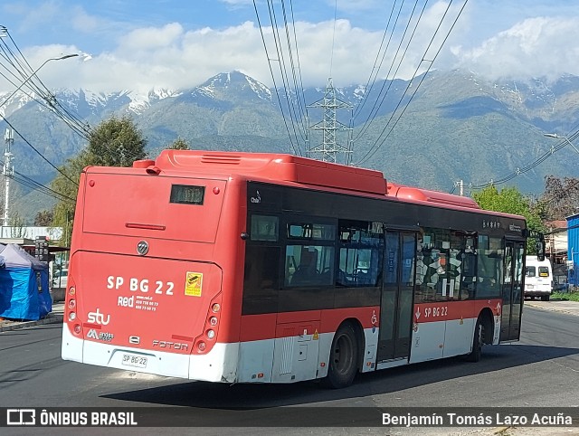 STU Santiago Transporte Urbano SPBG22 na cidade de Peñalolén, Santiago, Metropolitana de Santiago, Chile, por Benjamín Tomás Lazo Acuña. Número da foto: #12415086.