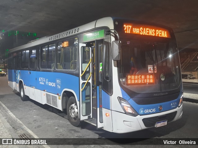 Viação Nossa Senhora das Graças A71574 na cidade de Rio de Janeiro, Rio de Janeiro, Brasil, por Victor  Oliveira. Número da foto: #12416844.
